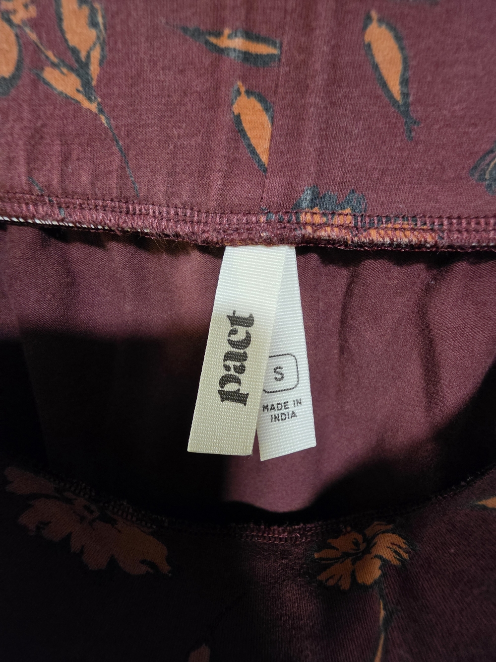Pact Organic Cotton Burgundy Floral Pocket Skater Skirt Small - Picture 3 of 4